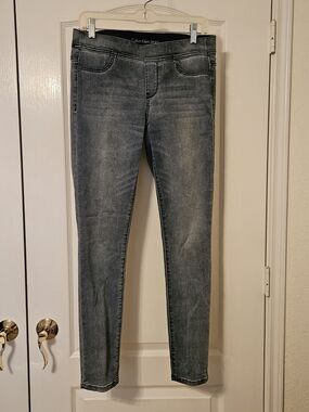 Calvin Klein Jeans Women's Washed Grey Skinny Jeggings